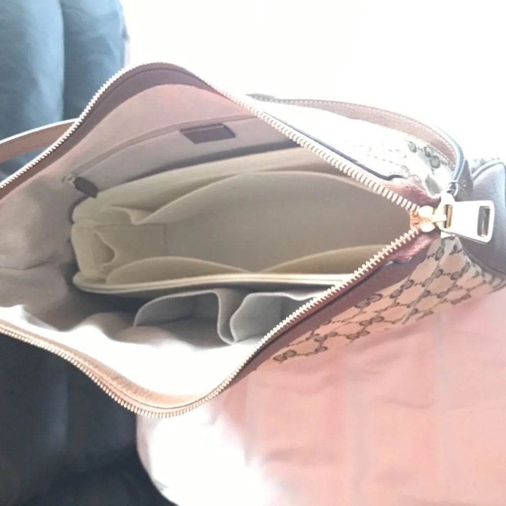 Gucci Hobo - Picture 3 of 4